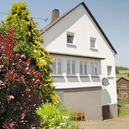 Stilvolles Eifelhaus Am Nuerburgring Mit Eigenem Garten Бос Экстерьер фото